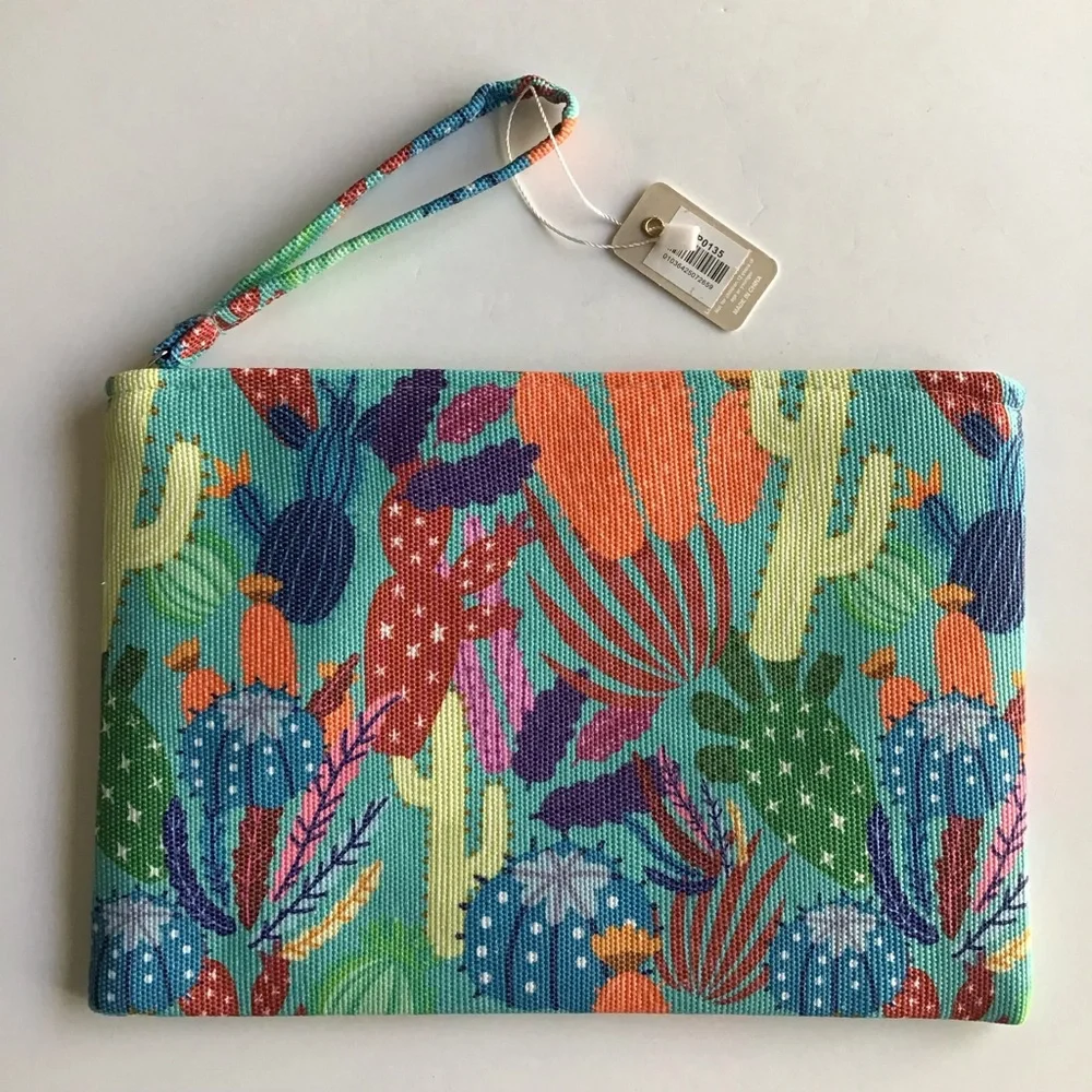 LAST 1! NEW Cactus Wristlet Clutch Cacti Succulent Plant Cosmetic Purse Pouch - Picture 2 of 9